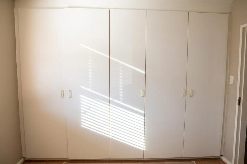 To Let 2 Bedroom Property for Rent in Vredehoek Western Cape